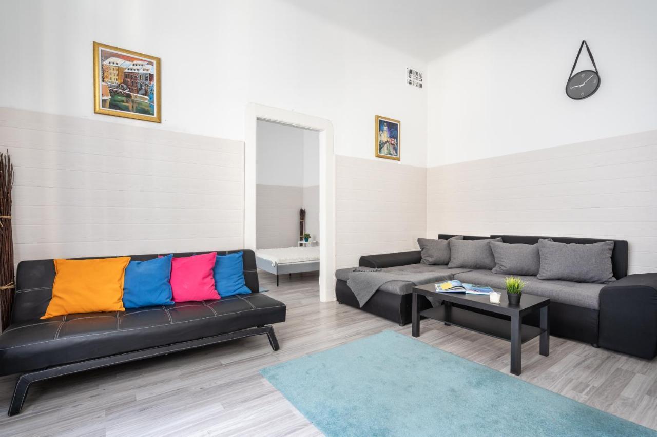 The White House Apartment Budapest Esterno foto