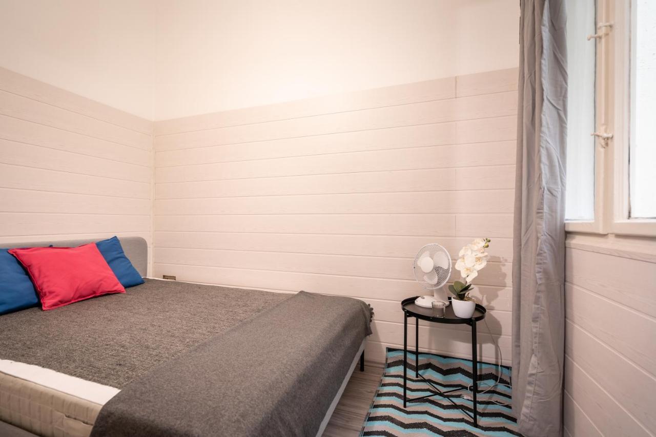 The White House Apartment Budapest Esterno foto