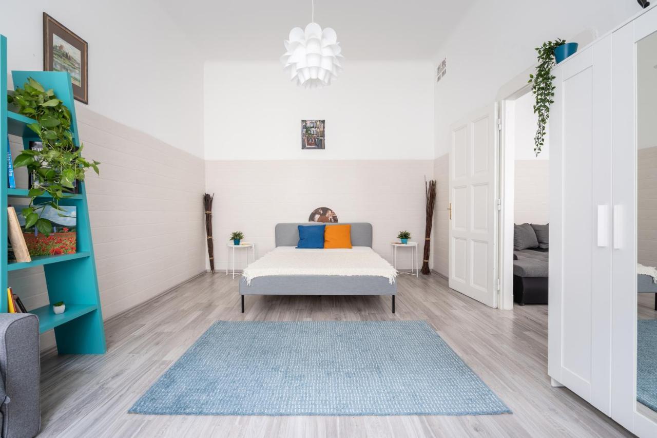 The White House Apartment Budapest Esterno foto